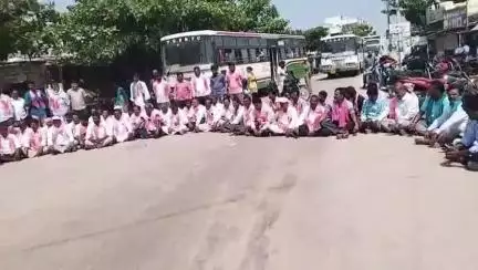 బీబీపేట: బీబీపేట లో బిఆర్ఎస్ పార్టీ ఆద్వర్యంలో దర్నా