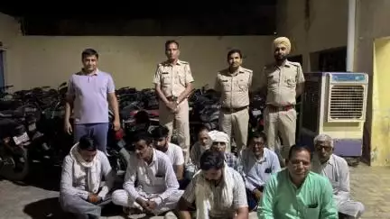 सादुलशहर: सादुलशहर पुलिस ने ताश के पत्तों पर जुआ खेलते हुए 9 जनों को किया गिरफ्तार, ₹1 लाख 98 हजार की नगदी बरामद