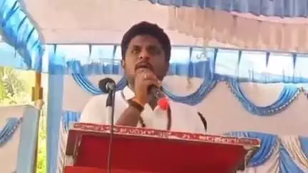 ಅರ್ಕಲ್ಗುಡ್: ದೊಡ್ಡಮಠದ ಆವರಣದಲ್ಲಿ ನೂತನವಾಗಿ ನಿರ್ಮಿಸಿರುವ ಚನ್ನಬಸವೇಶ್ವರ ಗದ್ದುಗೆ ಉದ್ಘಾಟನೆ