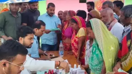 प्रतापगंज: एक दिवसीय निःशुल्क चिकित्सा शिविर का आयोजन हुआ