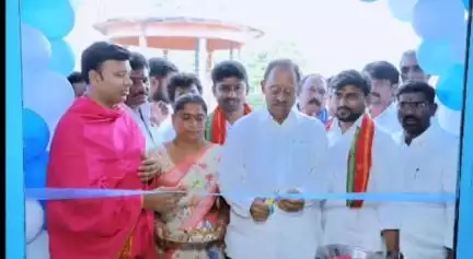 పరకాల పట్టణ కేంద్రంలో, కంప్యూటర్ ఎడ్యుకేషన్ సెంటర్ ని ప్రారంభించిన ఎమ్మెల్యే రేవూరి ప్రకాష్ రెడ్డి.
