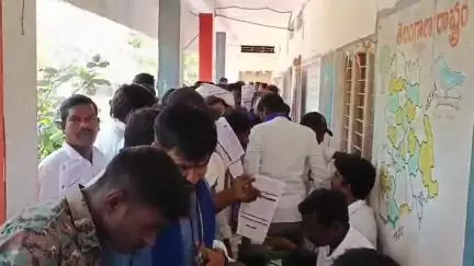 తాడ్వాయి: తల సేమియా వ్యాధితో బాధపడుతున్న చిన్నారుల కోసం రక్తదానం చేయడం సంతోషం తాడ్వాయి లొ ఐ వి ఎఫ్ సేవ దళ్ రాష్ట్ర చైర్మన్ బాలు