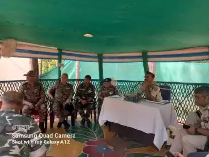 श्री अनुराग गुप्ता, पुलिस महानिदेशक, झारखंड ने पश्चिमी सिंहभूम जिलाअन्तर्गत वर्त्तमान में संचालित नक्सलअभियानकी समीक्षा