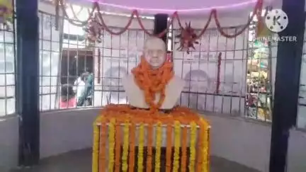 बसंतराय: बसंतराय श्रम नियोजन मंत्री ने बाबा भीमराव अंबेडकर की जयंती पर उनकी प्रतिमा पर माल्यार्पण किया