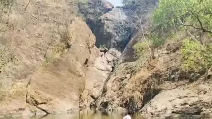 रातू: हुरहुरी के विधायक प्रतिनिधि शमीम बडेहार ने तिरूफाल के विकास की बात कही