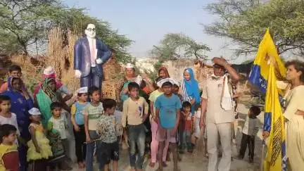 आम आदमी पार्टी किसान प्रकोष्ठ की टीम पहुंची बदनपुर गांव जिला पंचायत सदस्य का कर रही है प्रचार बाबा साहब अमर रहे
