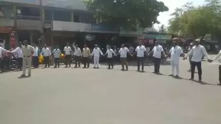 ರಬಕವಿ-ಬನಹಟ್ಟಿ: ಮಹಾಲಿಂಗಾಪುರದಲ್ಲಿ 3 ವರ್ಷ ಪೂರೈಸಿದ ನೂತನ ತಾಲ್ಲೂಕು ರಚನೆ ಹೋರಾಟ ಸತ್ಯಾಗ್ರಹ