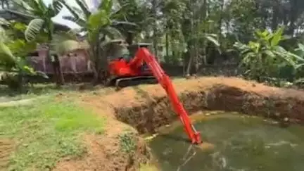 ചെങ്ങന്നൂർ: മുളക്കുഴ ശ്രീഭദ്രദുർഗാദേവി ക്ഷേത്രക്കുളത്തിന്റെ നവീകരണ പ്രവർത്തികൾക്ക് മന്ത്രി സജി ചെറിയാന്റെ സാന്നിധ്യത്തിൽ തുടക്കം