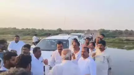 ದೇವಣಗಾಂವ ಬ್ರೀಡ್ಜ್ ಹಾಗೂ ರಸ್ತೆ ಕಾಮಗಾರಿ ಪರಿಶೀಲನೆ ನಡೆಸಿದ ಸಂಸದ ರಮೇಶ ಜಿಗಜಿಣಗಿ