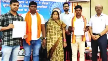 पिथौरा: महासमुंद जिले के ग्राम पंचायतों में डिजिटल क्रांति की ओर कदम, अटल डिजिटल सेवा केन्द्र के लिए एमओयू पर किए गए हस्ताक्षर