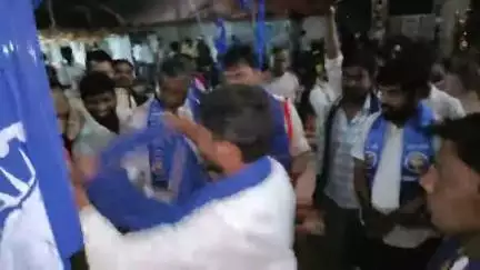 బీబీపేట: తుజాల్‌పూర్ గ్రామంలో అంబేడ్కర్ శోభయాత్రని ప్రారంభించిన బిక్కనూర్ సీఐ సంపత్