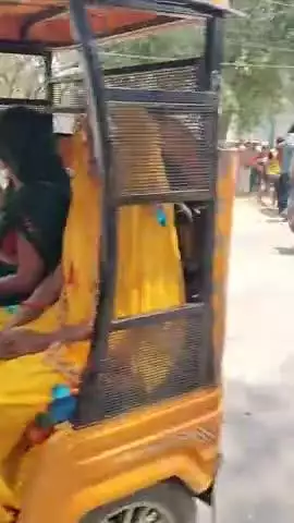 इटावा रोड नीलम कोल्ड के पास हुआ हादसा पलटी गाड़ी किसी को कोई चोट नहीं #latest #news #sirsaganj #accident