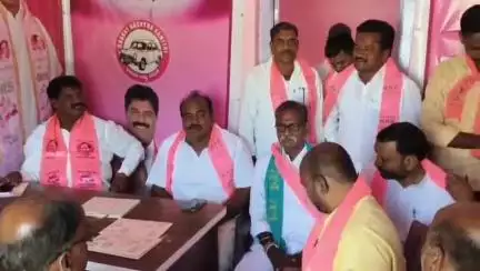 నిజాంసాగర్: చలో వరంగల్ సభను విజయవంతం చేయాలి: జుక్కల్ మాజీ ఎమ్మెల్యే హనుమంత్ షిండే