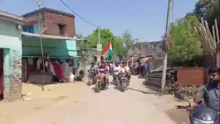 गुठनी: ग्यासपुर में सरयू नदी तट पर शहीद जवान को राजकीय सम्मान के साथ दी गई विदाई