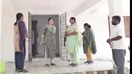 வாலாஜாபாத்: பழையசீவரத்தில் கட்டப்பட்டு வரும் ஊராட்சி மன்ற அலுவலகத்தை மாவட்ட ஆட்சியர் ஆய்வு செய்தார்