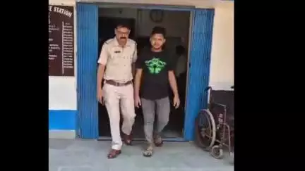 সবং: সবংয়ের তেমাথানি সবং রাজ্য সড়কে ডাকাতি রুখলো সবং থানার পুলিশ।অশ্রশস্ত্র সহ গ্রেফতার ৪