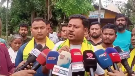 গোঁসাইগাঁও ভাগ: বিষুৱা উদযাপনৰ নামত ধন আত্মসাদ কৰাৰ অভিযোগক নাকচ আক্ৰাছুৰ সাধাৰণ সম্পাদক সোনাধৰ ৰায়ৰ গোসাঁইগাঁওত প্ৰতিক্ৰিয়া