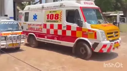 വർക്കല: അവധി ചോദിച്ചത് ഇഷ്‌ടപ്പെട്ടില്ല, വർക്കല നരിക്കല്ലുമുക്കിൽ ജീവനക്കാരനെ കുത്തി പരിക്കേൽപ്പിച്ച് ഹോട്ടൽ ഉടമ