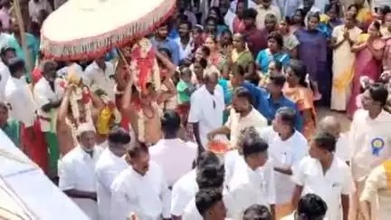 புவனகிரி: பு.சித்தேரியில் சித்ராதேவி முத்துமாரியம்மன் கோவில் கும்பாபிஷேகம், ஏராளமான பக்தர்கள் சாமி தரிசனம்