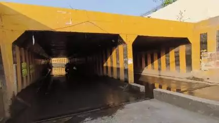 सब समस्या का हल है मगर मिड इंडिया अंडर ब्रिज मंदसौर में पानी भराव की समस्या कोई हल नहीं #मन्दसौर #न्यूज #ब्रेकिंग