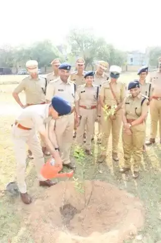 #राजस्थान_पुलिस_स्थापना_दिवस_समारोह 2025 
पुलिस लाईन परिसर में #वृक्षारोपण 

#प्रकृति को स्वच्छ व हरा-भरा रखने का दिया संदेश।

#IgpJaipur
