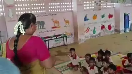 பரமத்தி வேலூர்: இருக்கூரில் உள்ள குழந்தைகள் மையத்தினை மாவட்ட ஆட்சியர் உமா ஆய்வு செய்தார்
