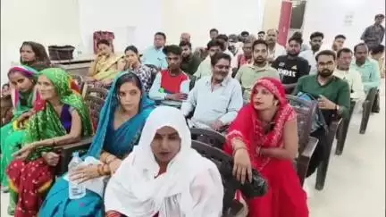 🛑रायबरेली:-पुलिस ने बरामद किए 101 मोबाइल,सभी मोबाइल स्वामियों को सौंपे गए,जनता ने पुलिस की सराहना।
#raibareli #news