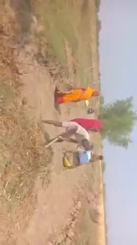आदर्श ग्राम पंचायत के मनरेगा में लूट मची है, काम के नाम पर खाना पूर्ति हो रहा है