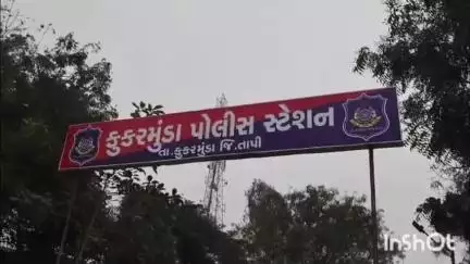 કુકરમુંડા: કુકરમુંડા તાલુકાના મોદલા ગામની સીમમાં આવેલ ખેતરમાં 30 વર્ષીય ઈસમને ગળે ફાંસો ખાઈ જીવન ટુંકાવ્યું.