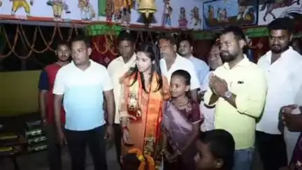 ବ୍ରହ୍ମଗିରି: ଦେକୁଦି ଗ୍ରାମରେ ମା ତାରିଣୀଙ୍କ ଉତ୍ସବରେ ଯୋଗଦେଲେ ବିଧାୟିକା