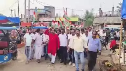 बरहरुवा: श्रीकुंड बाजार में कांग्रेस कार्यकर्ताओं ने किया विरोध प्रदर्शन