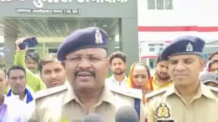 #जनपद की पुलिस ने गुमशुदा चोरी के 162मोबाइल सेल टीम द्वारा प्राप्त कर मोबाइल धारकों को वापस किए।