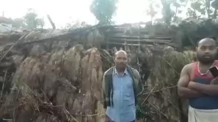 आज जामा प्रखंड के अंतर्गत सिलान्दा गांव में आंधी और तूफान से हुआ नुकसान