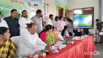 గీసుగొండ: కొనాయిమాకుల రైతు వేదిక వద్ద భూ భారతి అవగాహన సదస్సులో పాల్గొన్న ఎమ్మెల్యే