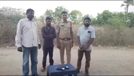 గంగాధర: గట్టు బూత్కూరు గ్రామంలో గంజాయి దాచి ఉంచిన వ్యక్తిని అదుపులోకి తీసుకున్న గంగాధర పోలీసులు