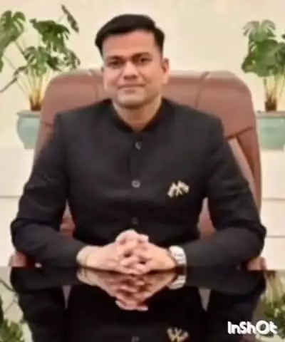 बछवारा: बछवाड़ा के किसानों की DM को धरना, बारिश से गेहूं की फसल बर्बाद होने का आरोप