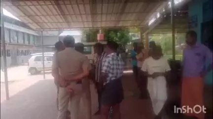 കോതമംഗലം: പുന്നേക്കാട് കൂരുകുളം ഭാഗത്ത്‌ ഭൂതത്താൻകെട്ട് ഡാമിന്റെ വൃഷ്ടിപ്രദേശത്ത് ആമ്പൽപ്പൂ പറിക്കാൻ ഇറങ്ങിയ ആൾ മുങ്ങി മരിച്ചു