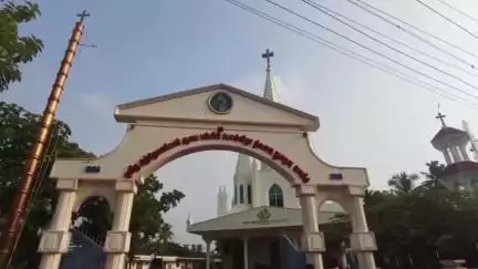 கிள்ளியூர்: புனித வெள்ளி- கருங்கல் துண்டத்துவிளை புனித அந்தோனியார் ஆலயத்தில் நடைபெற்ற சிலுவை பாதை நிகழ்வில் ஏராளமானவர்கள் பங்கேற்பு