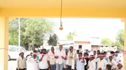 माळसापुर येथे आमदार संदीप क्षीरसागर यांच्या हस्ते सभामंडपाचे उद्घाटन करण्यात आले