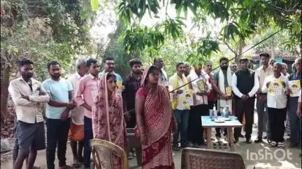 डंडा: बिरला ओपन इंटरनेशनल स्कूल ने अमहर और रोहिला गांव में शिक्षा के महत्व पर बैठक की