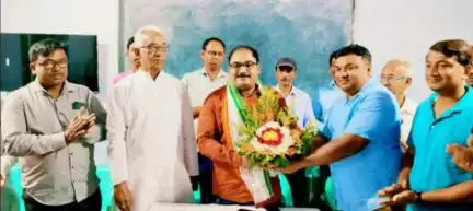 আমতা ২: ঝিখিরা এলাকায় ভোটার তালিকা সংশোধনী প্রশিক্ষণ শিবির উপলক্ষে বিশেষ আঞ্চলিক সাংগঠনিক বৈঠক উপস্থিত বিধায়ক
