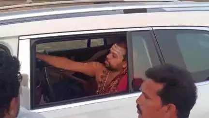 ಹೊನ್ನಾವರ: ಕಾಸರಕೋಡ ವಿವಾದಿತ ಬಂದರು ನಿರ್ಮಾಣ ಪ್ರದೇಶಕ್ಕೆ ಶೃಂಗೇರಿ ಶಾರದಾ ಪೀಠದ ಶ್ರೀಗಳ ಭೇಟಿ