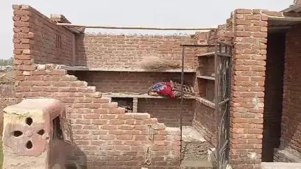 Thana seohara ke ganv panchayat Kamala me Tufan se huaa bhari nuksan....
