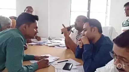 केसठ: केसठ में महादलित विकास मिशन के तहत विशेष विकास शिविर का हुआ आयोजन, लोगों की समस्याओं का निकाला गया समाधान