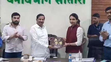 महाबळेश्वर: वनवा लागून वनसंपदा नष्ट होऊ नये यासाठी अत्याधुनिक यंत्रणाचा वापर करावा, वनमंत्री गणेश नाईक महाबळेश्वर येथील बैठकीत सूचना