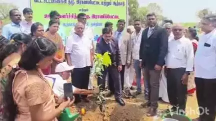 ஆற்காடு: மேச்சேரி கிராமத்தில் வட்ட சட்ட பணிகள் குழு சார்பில் மரக்கன்றுகள் நடும் நிகழ்ச்சி நடைபெற்றது