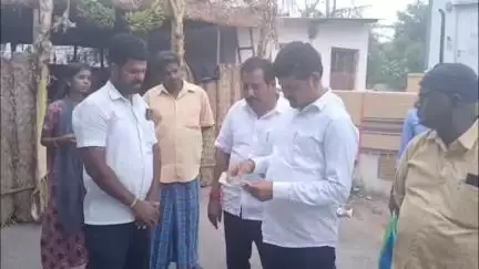 மண்ணச்சநல்லூர்: சமயபுரம் புது தெரு பொதுமக்கள் 70 ஆண்டு கால கோரிக்கை நிறைவேற்றப்படுமா? - அதிகாரிகள் நேரில் ஆய்வு.