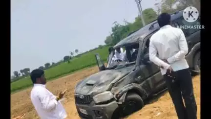 గుర్రంపోడు: చేపూరు ఎక్స్ రోడ్డు సమీపంలో ఎమ్మెల్యే జైవీర్ రెడ్డి కాన్వాయ్ లో స్కార్పియో వాహనం అద్భుతప్పి బోల్తా