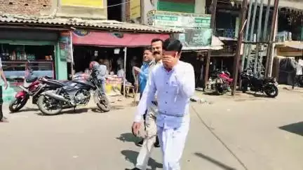 কালিয়াচক ১: মধুমোড় এলাকা থেকে আগ্নেয়াস্ত্র মামলায় যুক্ত থাকায় গ্রেপ্তার এক , ধৃতকে মঙ্গলবার আদালতে পেশ