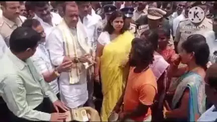 కనగల్: రైతులు పండించిన ప్రతి ధాన్యపు గింజను రాష్ట్ర ప్రభుత్వమే కొనుగోలు చేస్తుంది మంత్రి కోమటిరెడ్డి వెంకటరెడ్డి
